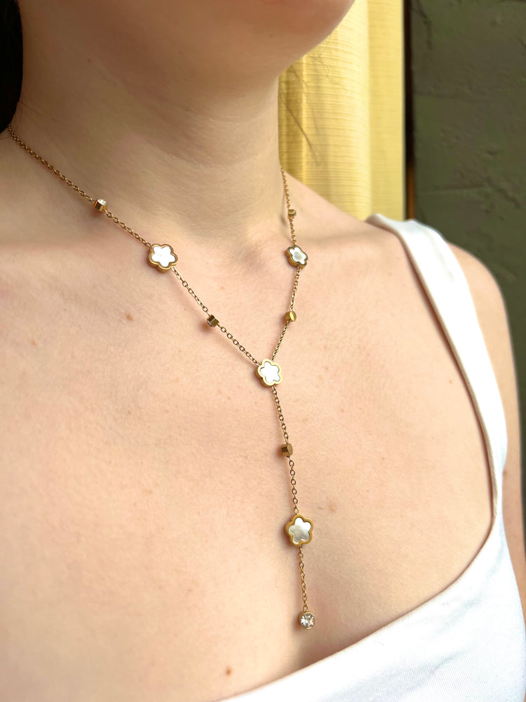 Collier Alana